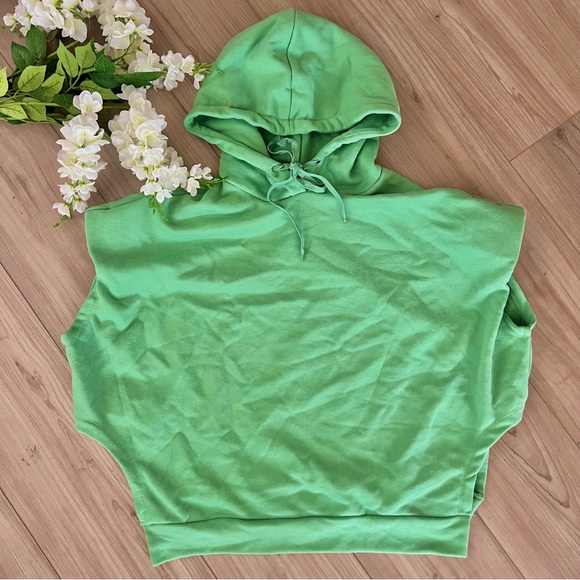 NEW Green Padded Hoodie Vest - Picture 2 of 10